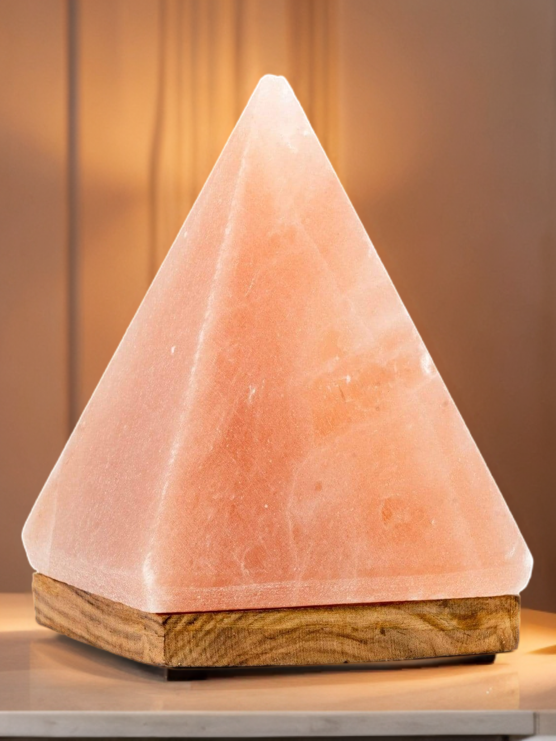 PYRAMID SALT LAMP